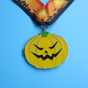 Custom Medal Box Halloween Festival Gift Metal Clam-shell Folding Medals