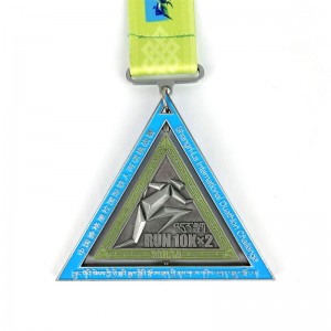 GAG Custom Metal Engraved Cool Sport Enamel Medal Triathlon Medals 3d Spinning Medal Marathon