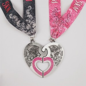 Lovely Heart Design Die Cast Medal Color 3d Enamel Medals Custom Printed Medal Stickers