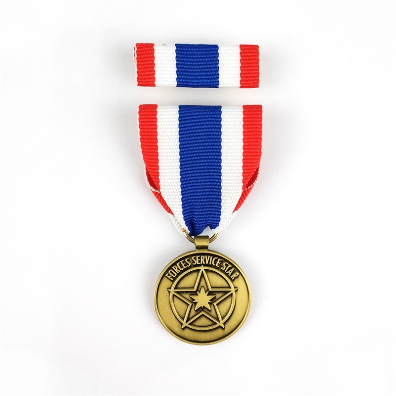 Soft Enamel Custom Pin Badges Award Medal of Honor with Short Lanyard